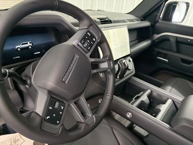 New 2026 Borasco Gray Metallic Land Rover X-Dynamic SE image 12