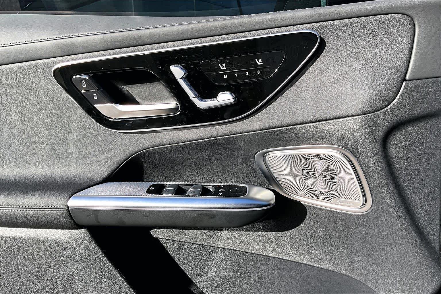 New 2026 MANUFAKTUR Alpine Grey Mercedes-Benz GLC 300 image 15