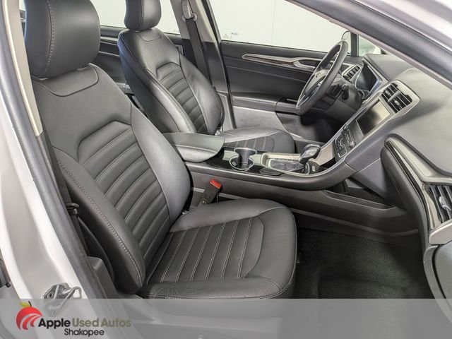 Used 2016 White Ford SE image 40