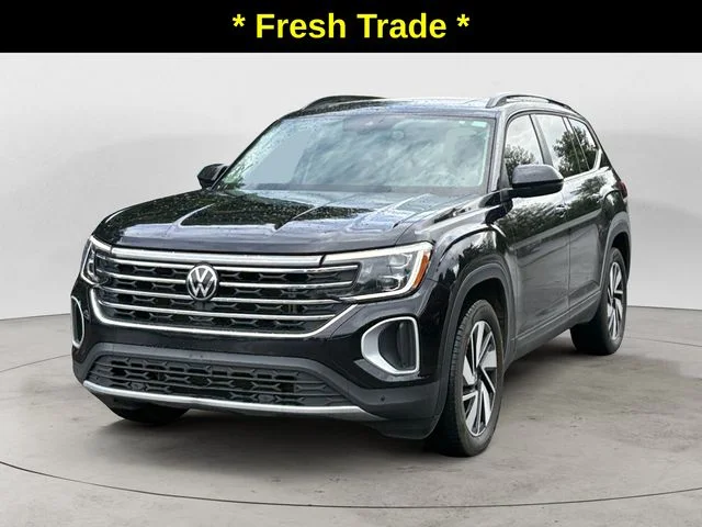 Used 2025 Black Volkswagen 2.0T SE w/Technology image 1