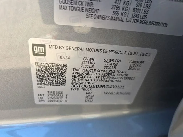Used 2024 Silver GMC Denali image 36