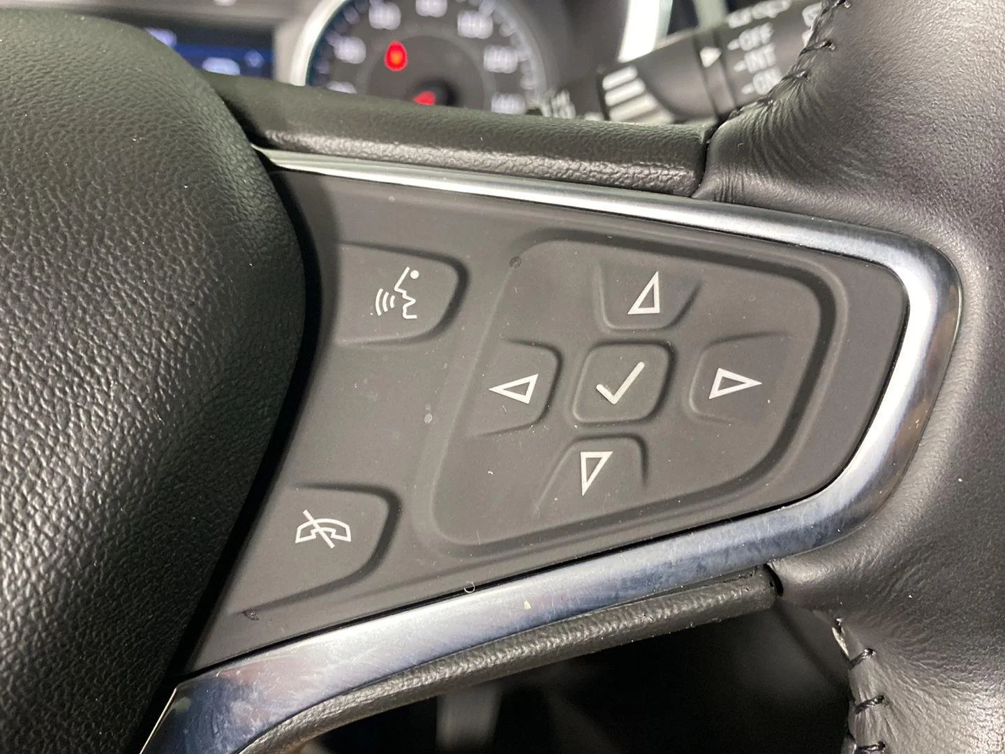 Used 2019 Storm Blue Metallic Chevrolet LT image 19
