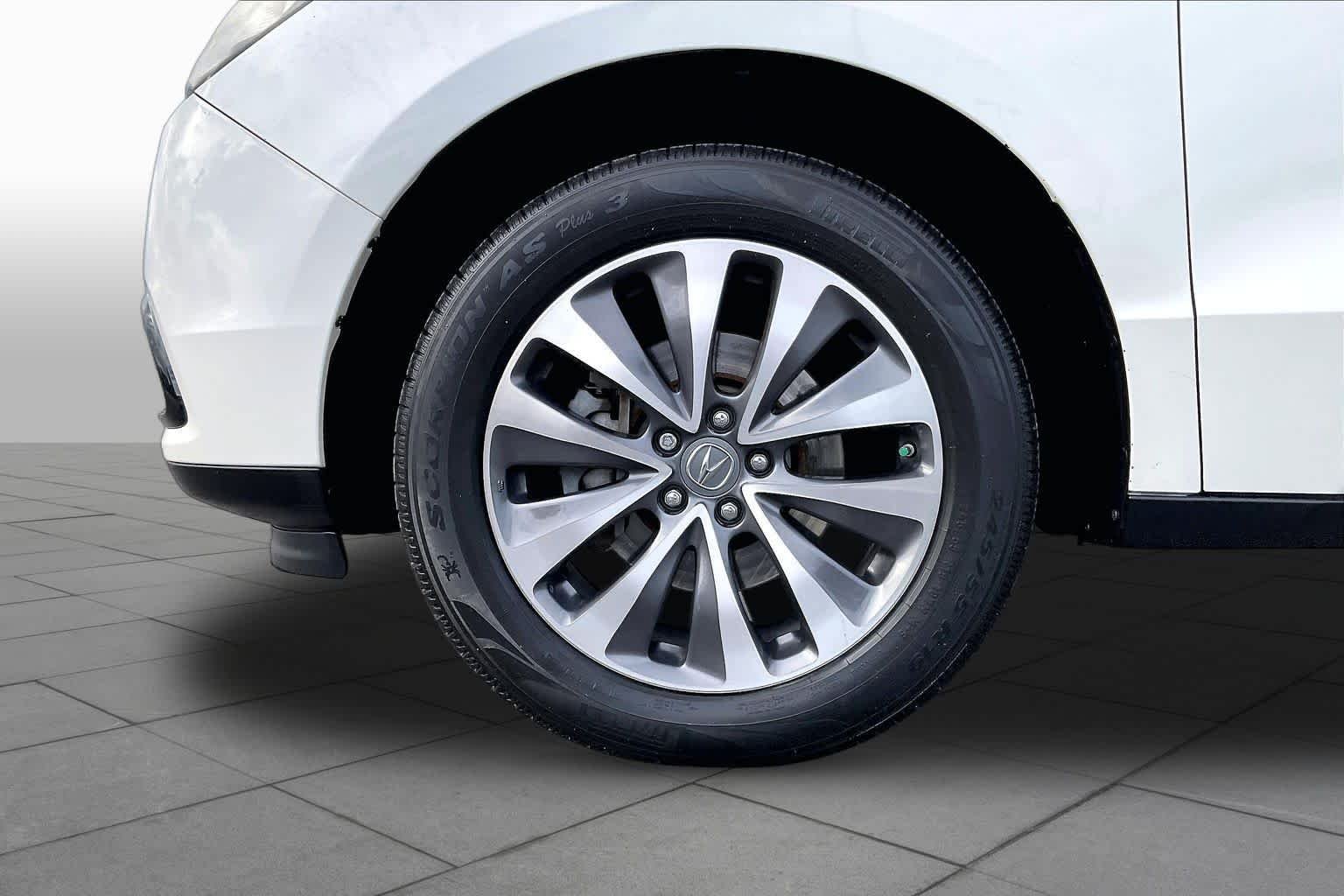 Used 2015 White Acura Tech Pkg image 10
