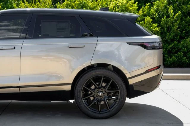 2026 Land Rover Range Rover Velar Dynamic SE - Photo 18