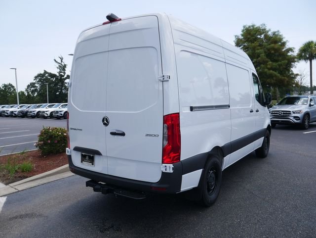 New 2026 Arctic White Mercedes-Benz Cargo 144 WB image 4