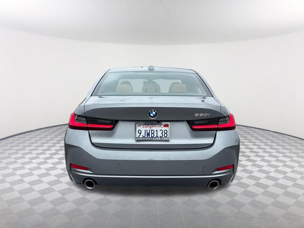 Used 2024 Gray BMW 330i image 5