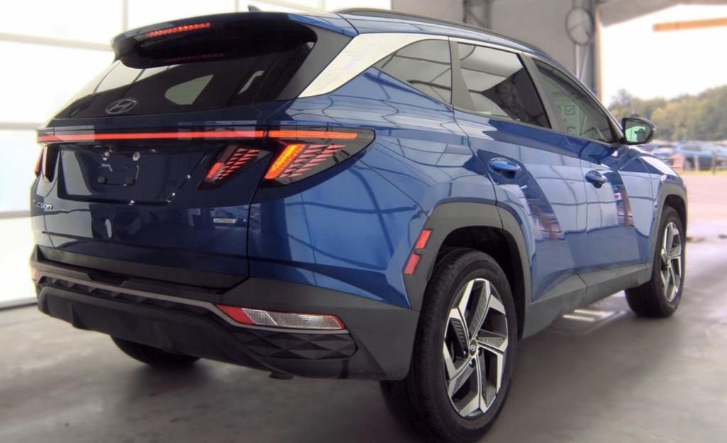 Used 2023 Blue Hyundai SEL image 3