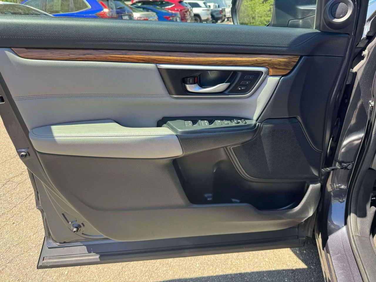 Used 2017 Modern Steel Metallic Honda EX-L image 21