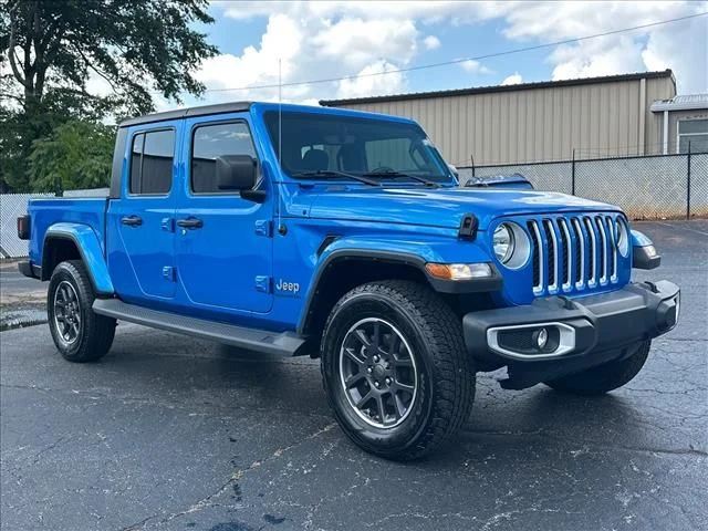 Used 2022 Blue Jeep Overland image 2