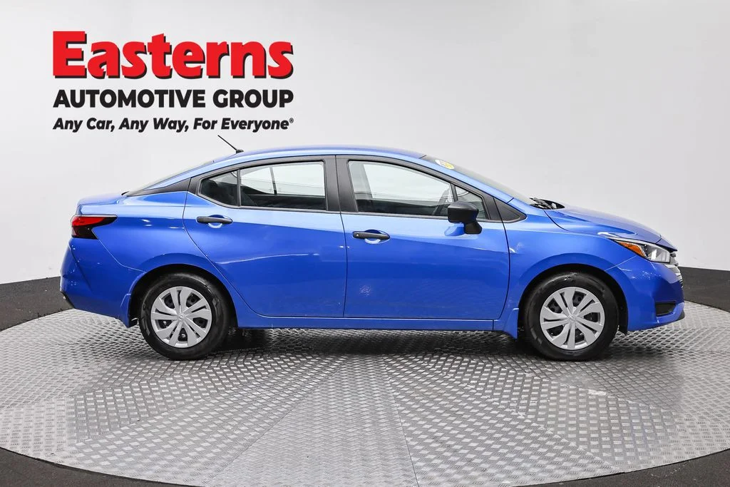 Used 2024 Blue Nissan 1.6 S image 4