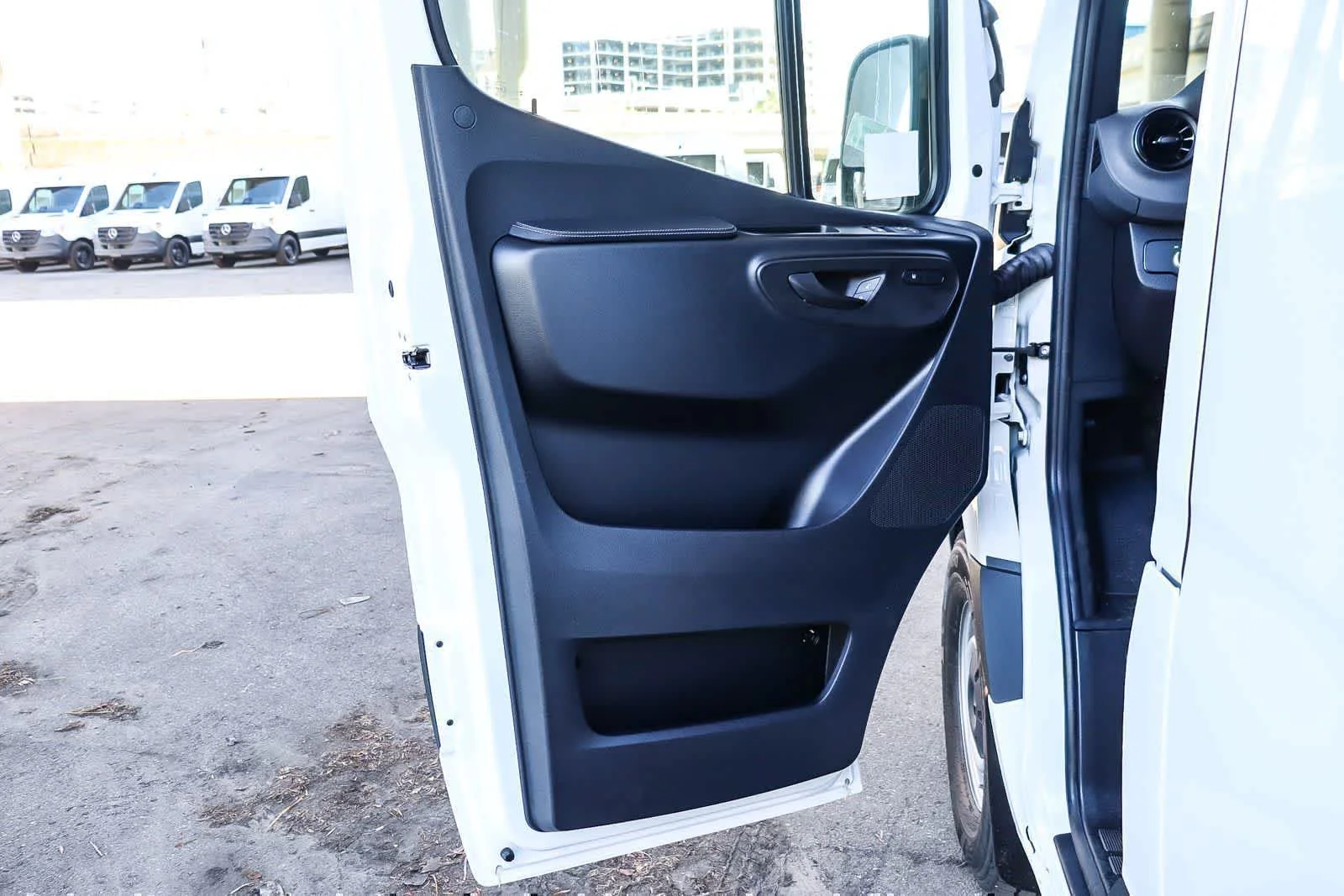 New 2026 Arctic White Mercedes-Benz Cargo 144WB High Roof RWD 2.0L I4 Diesel Turbo SO image 24