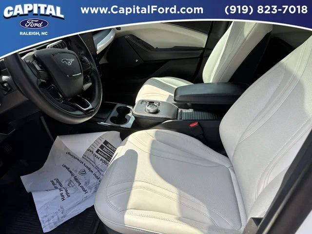 Used 2023 White Ford Premium image 19