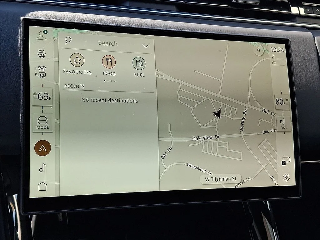 New 2026  Land Rover SE image 15