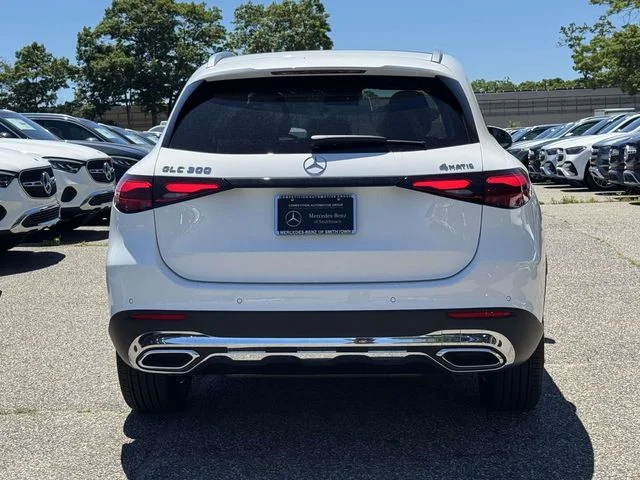 New 2026 White Mercedes-Benz GLC 300 image 9