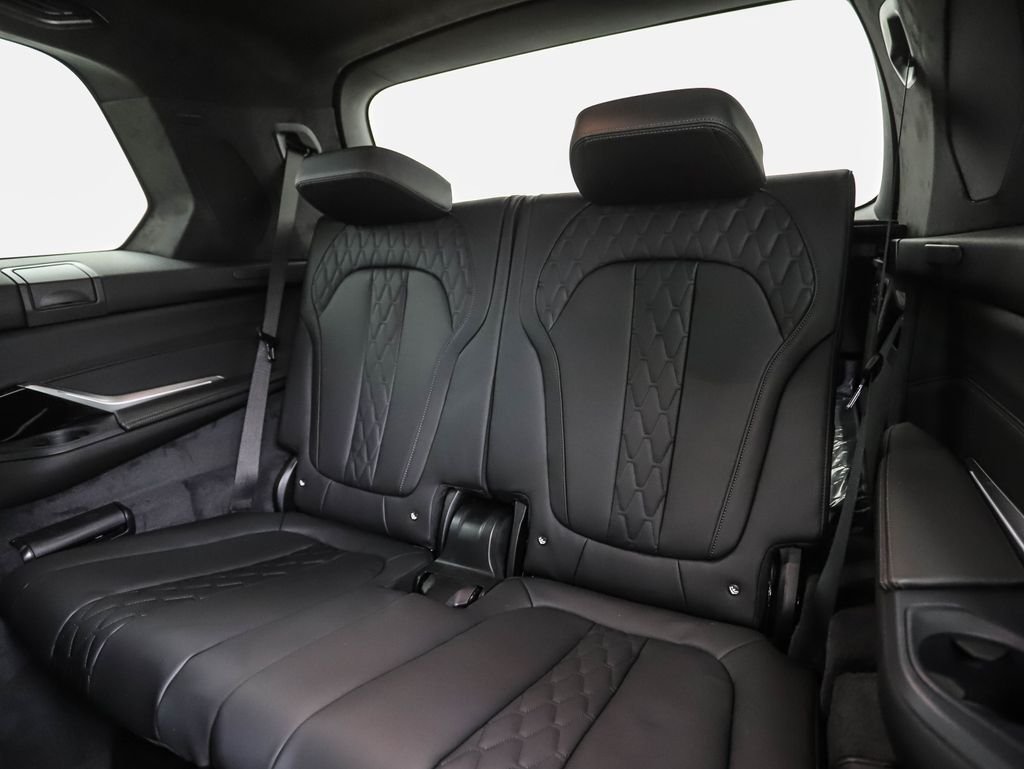 New 2027 Black Sapphire Metallic BMW xDrive40i image 24