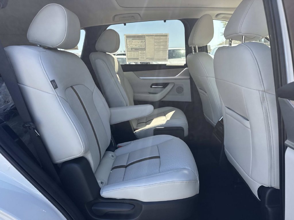 New 2026 Rhodium White Premium Mazda 3.3 Turbo Premium Plus AWD image 9