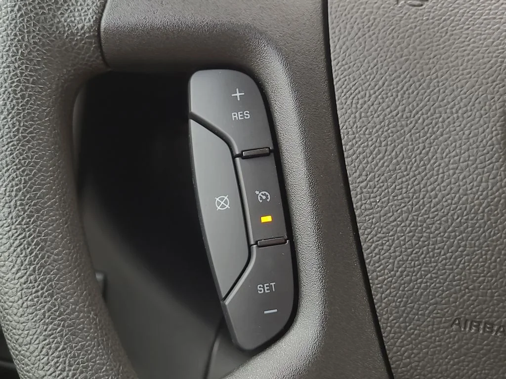 Used 2024 White Chevrolet LT image 28