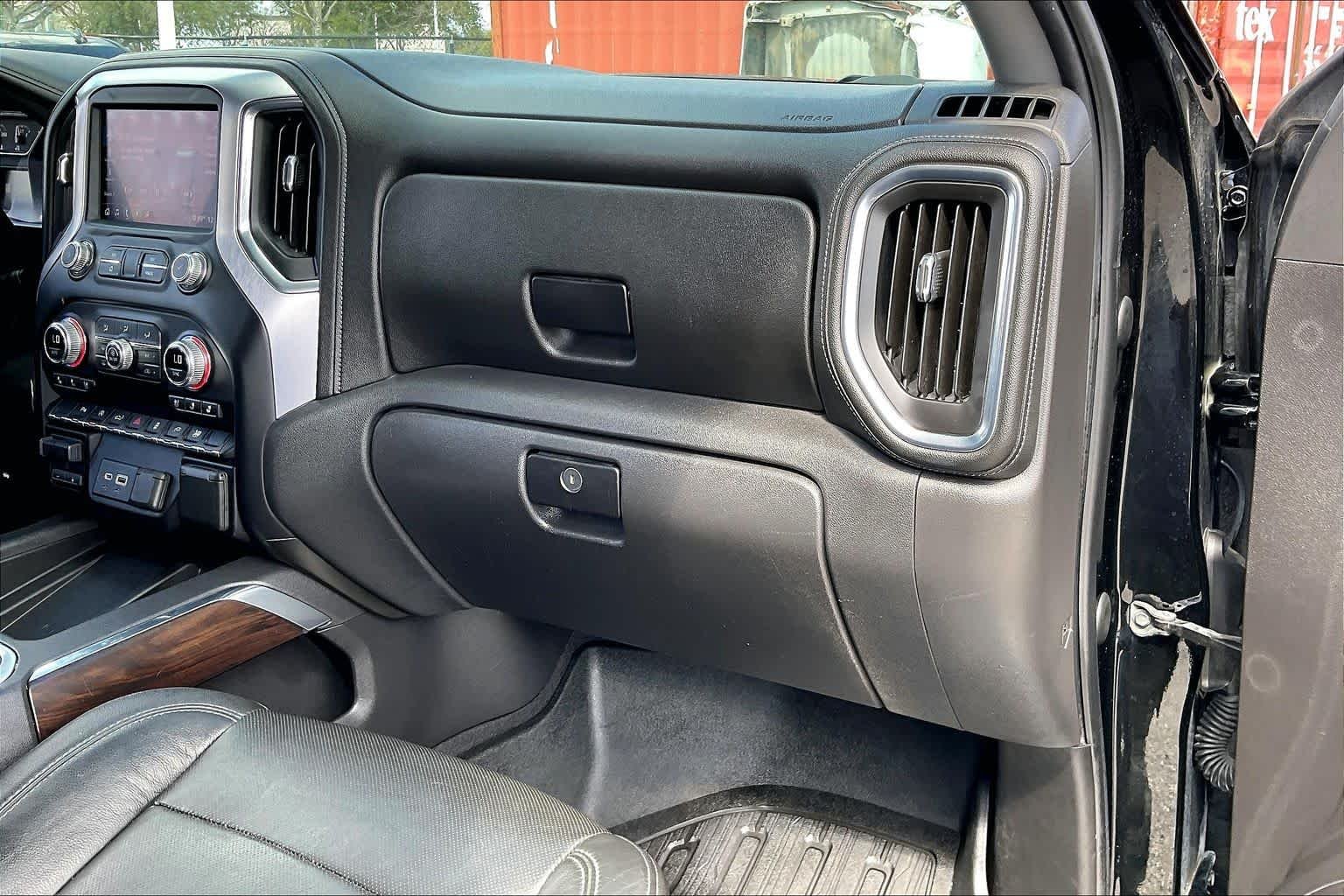 Used 2020 Onyx Black GMC SLT image 18