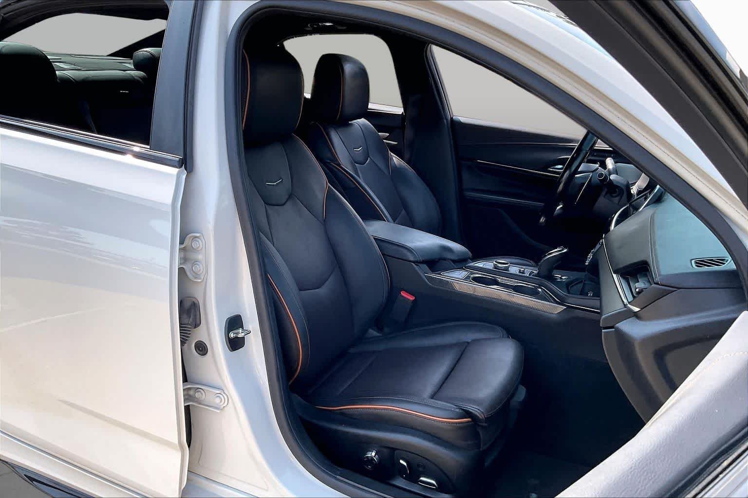 Used 2023 Rift Metallic Cadillac  image 9