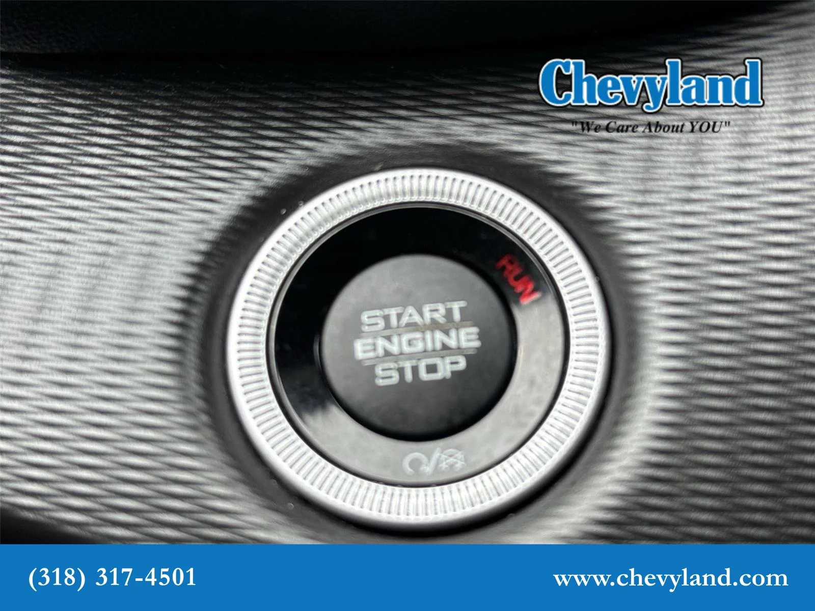 Used 2023 Diamond Black Crystal Pearlcoat Jeep Laredo image 16