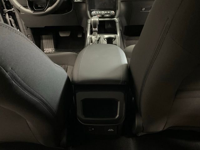 New 2026 Shadow Black Ford XLT image 28