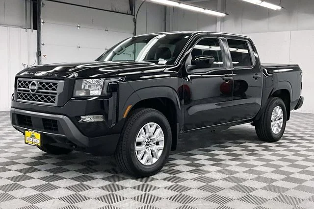 Used 2022 Super Black Nissan SV image 12