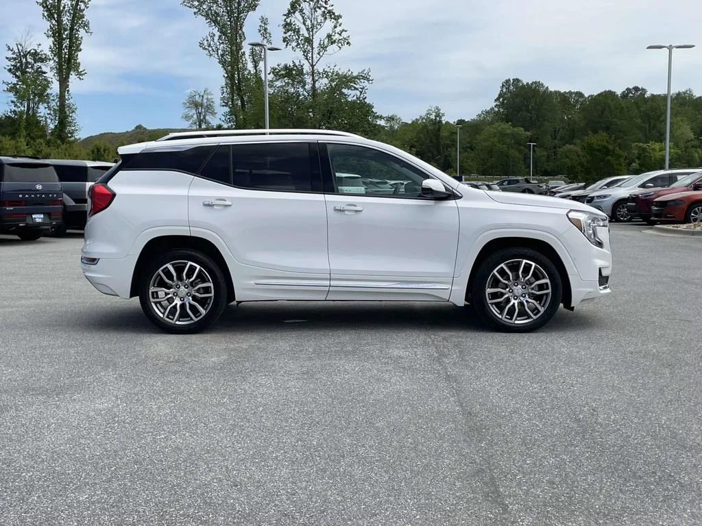 Used 2023 Summit White GMC Denali image 32