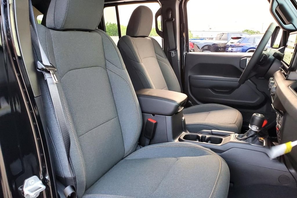 2025 Jeep Wrangler 4xe Willys 4XE - Photo 14