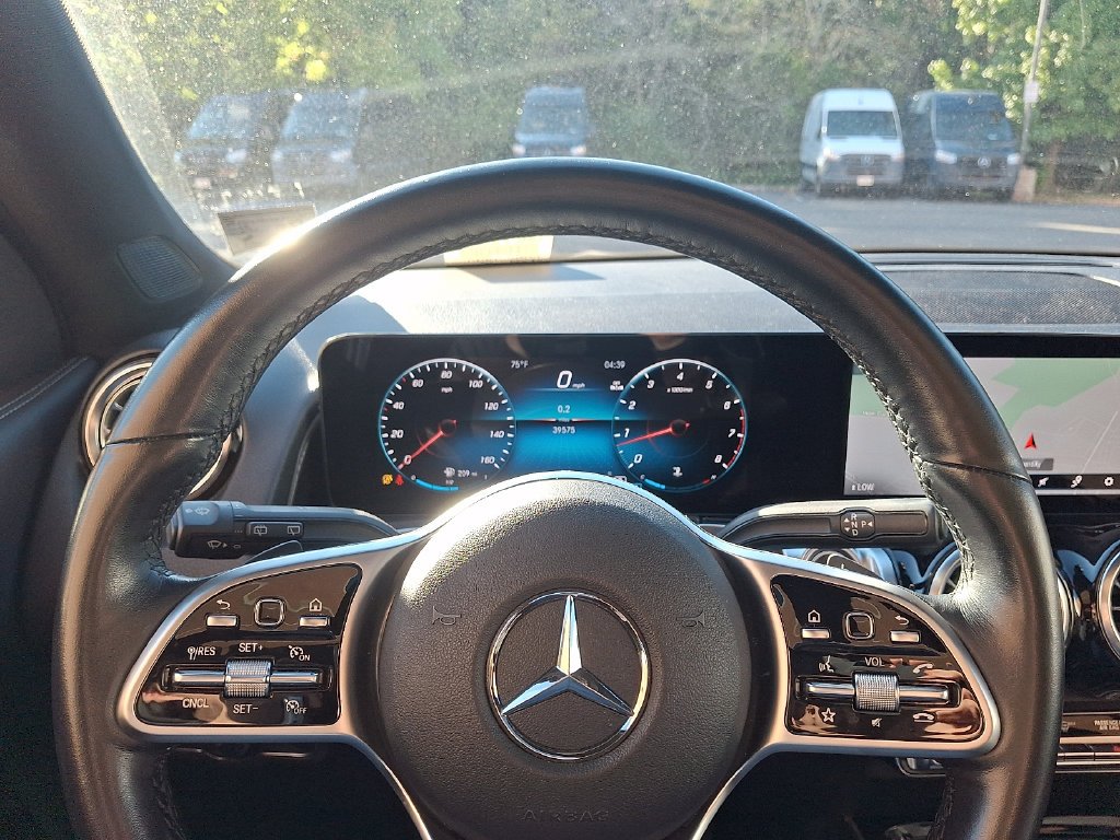 Certified Used 2023  Mercedes-Benz GLB 250 image 20