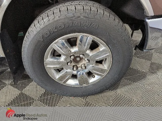 Used 2011 Gold Ford XLT image 39