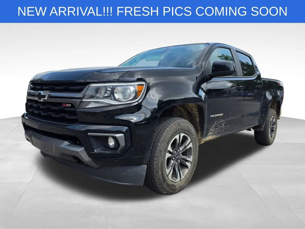 Used 2021 BLACK Chevrolet 4WD Z71 image 13