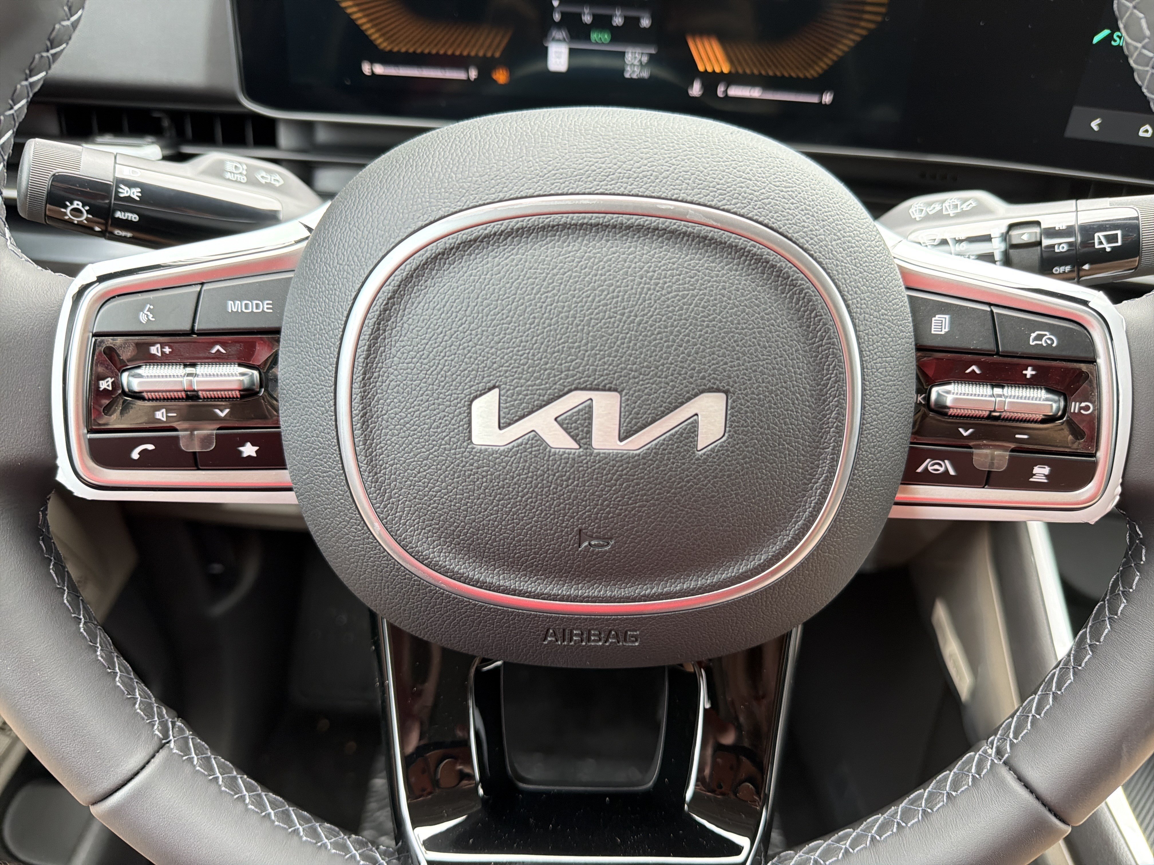 New 2026 Aurora Black Pearl Kia LXS image 13