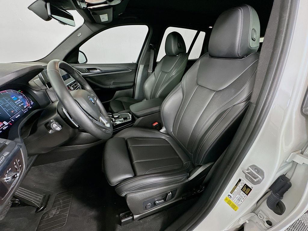 Used 2024 Mineral White Metallic BMW sDrive30i image 21