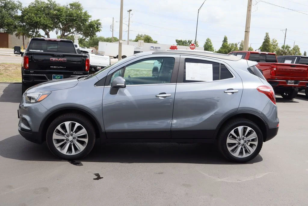 Used 2019 Gray Buick Preferred image 6