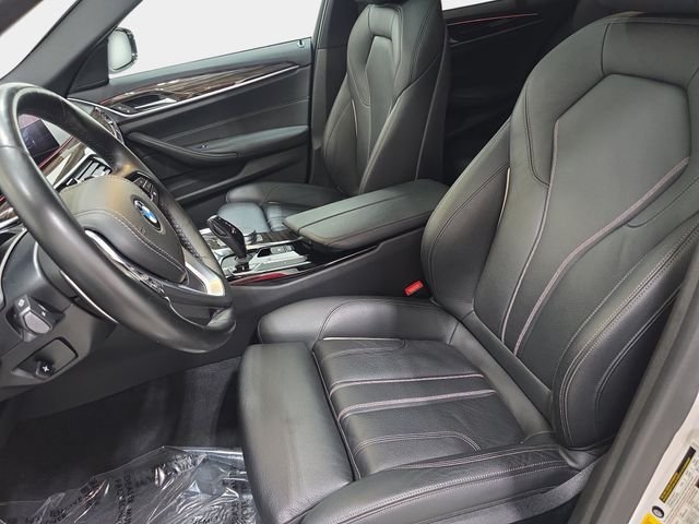 Used 2019 Mineral White Metallic BMW 540i xDrive image 13