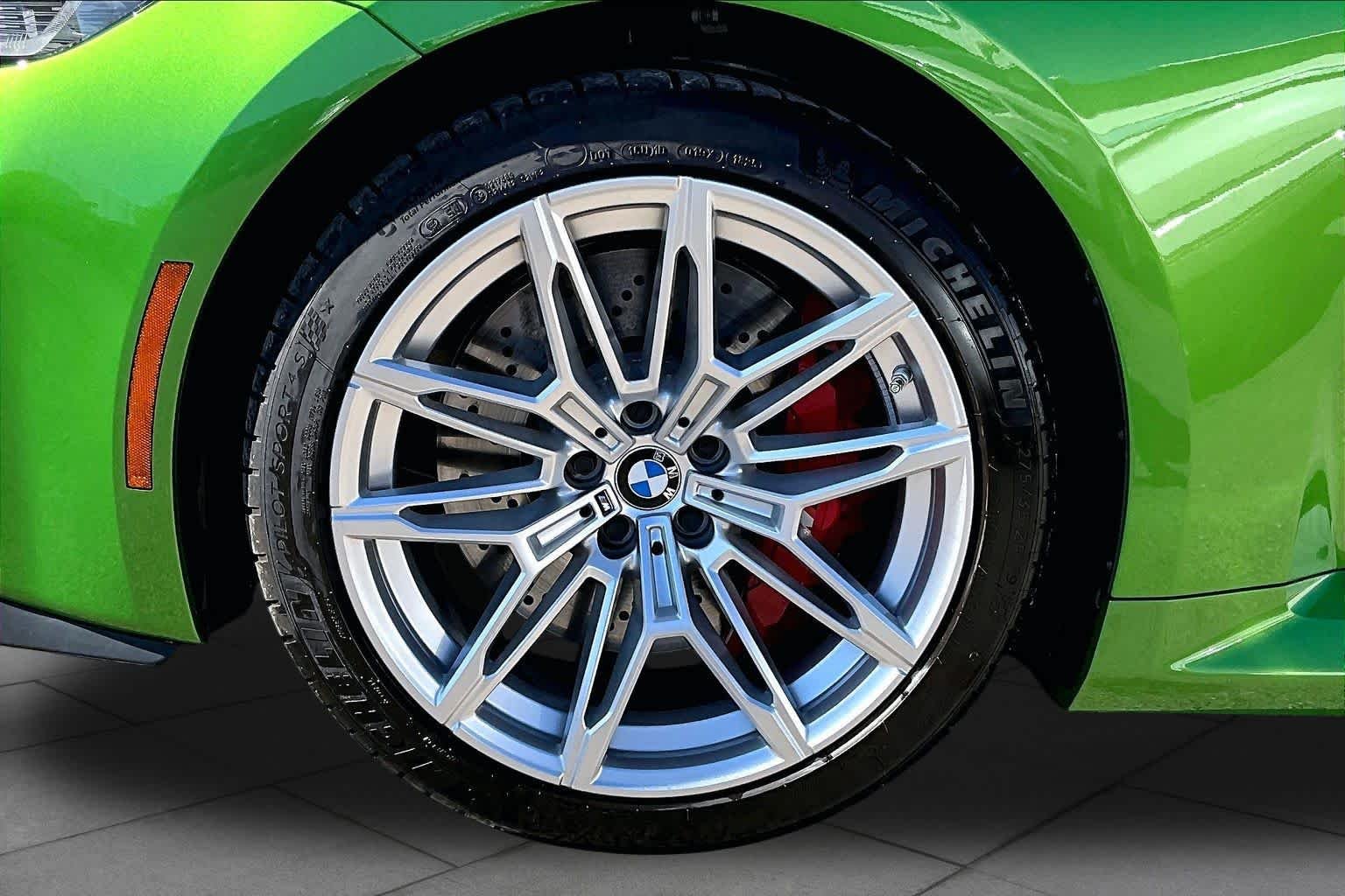 Used 2026 Java Green Metallic BMW  image 13