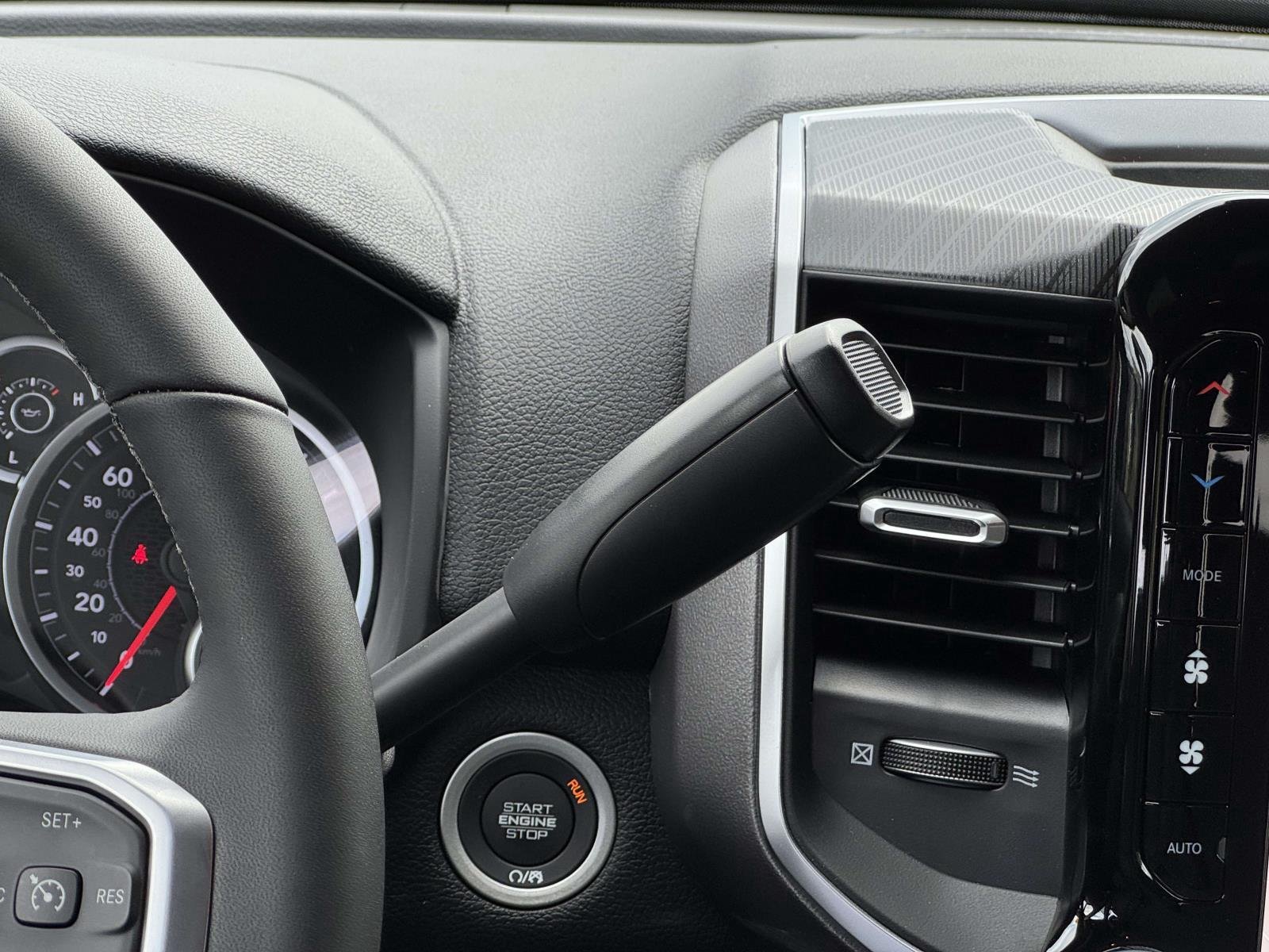 2025 RAM 2500 Big Horn - Photo 13