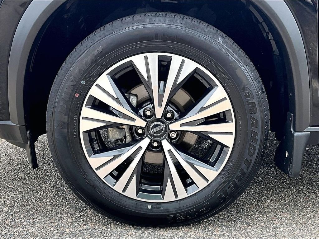 Used 2023 Black Nissan SV image 7