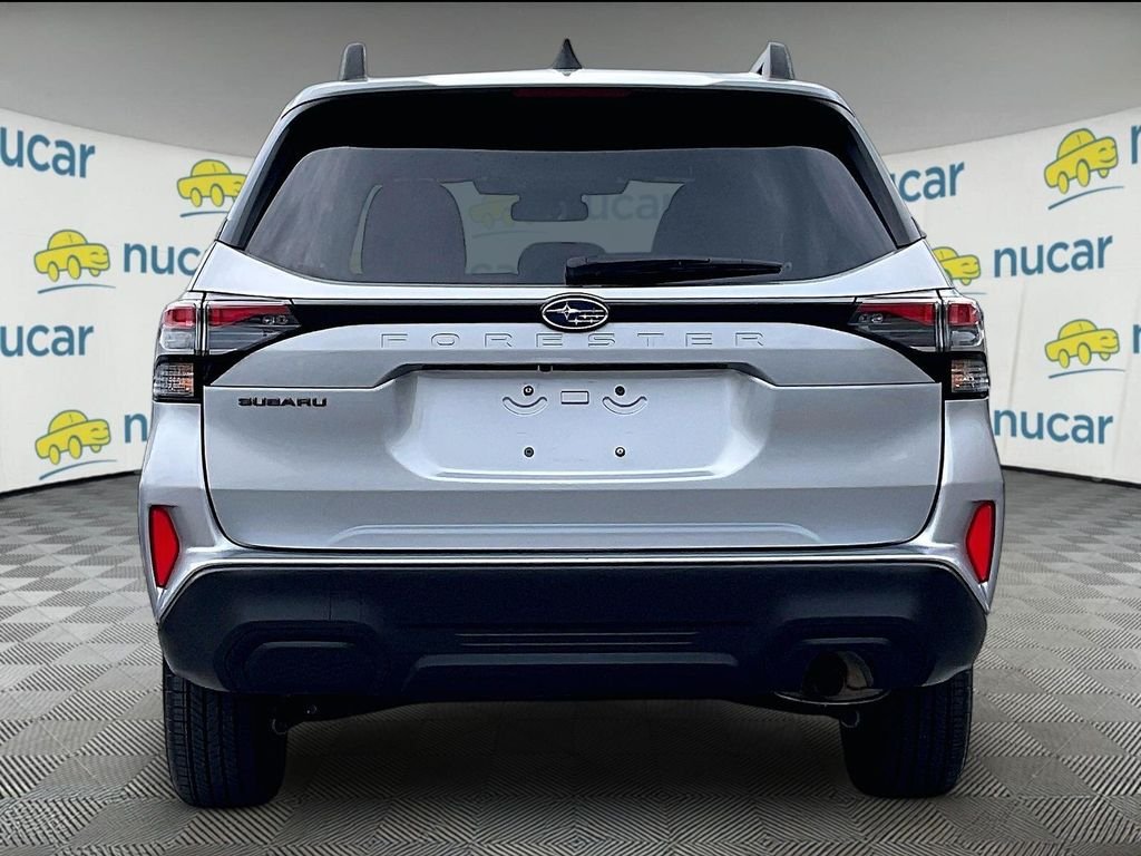 Used 2025 Ice Silver Metallic Subaru Premium image 5