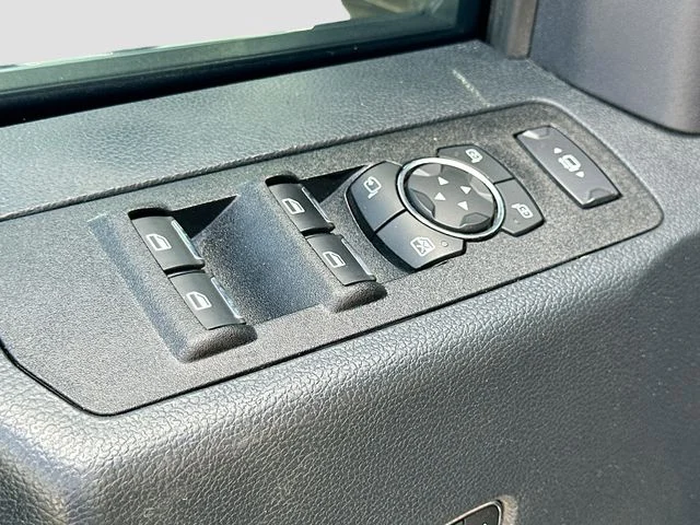 Used 2022 Silver Ford Platinum image 18