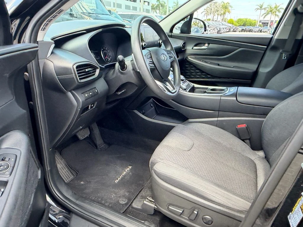 Used 2022 Black Hyundai SEL image 11