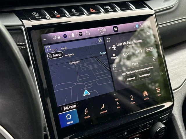 Used 2021 Gray Jeep Limited image 3