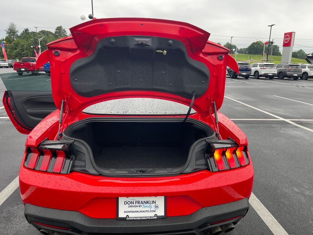 Used 2025 Red Ford GT Premium image 9