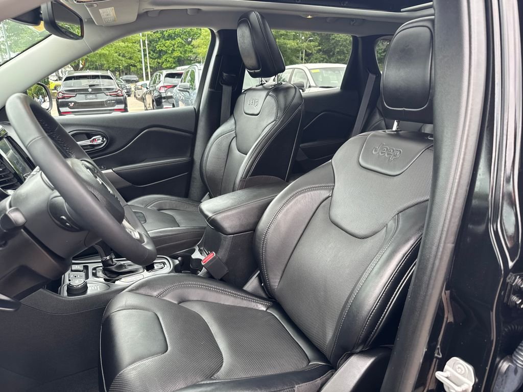 Used 2022 Black Jeep Limited image 14