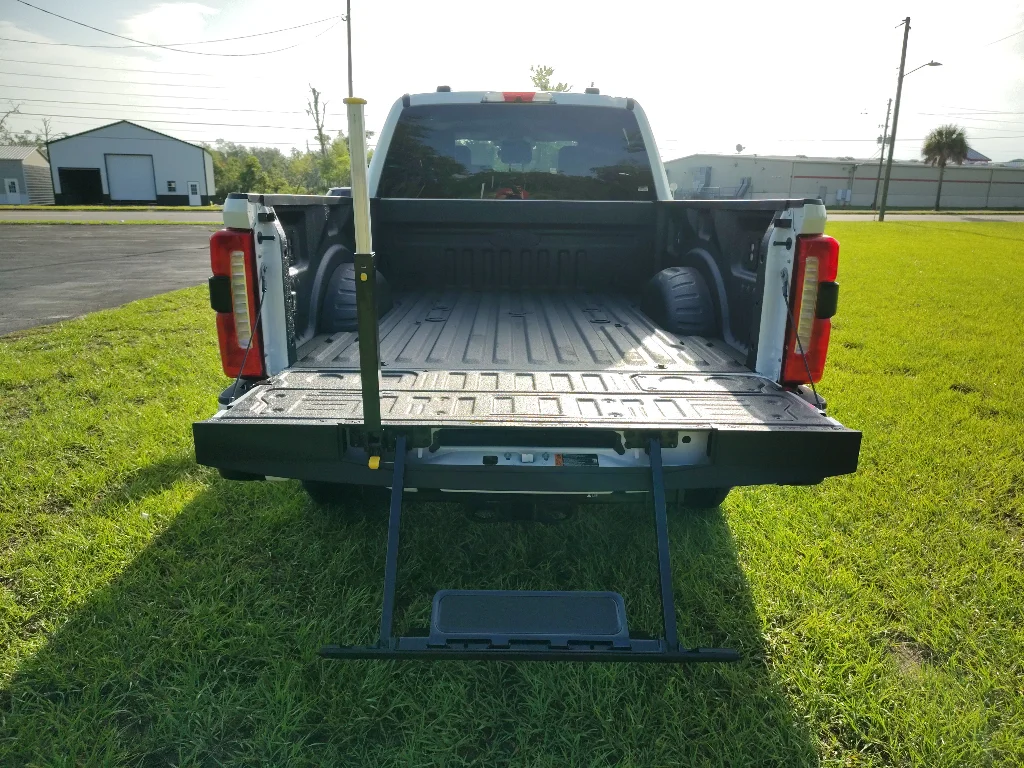 New 2026 Star White Metallic Tri-Coat Ford F-350® Lariat® image 6