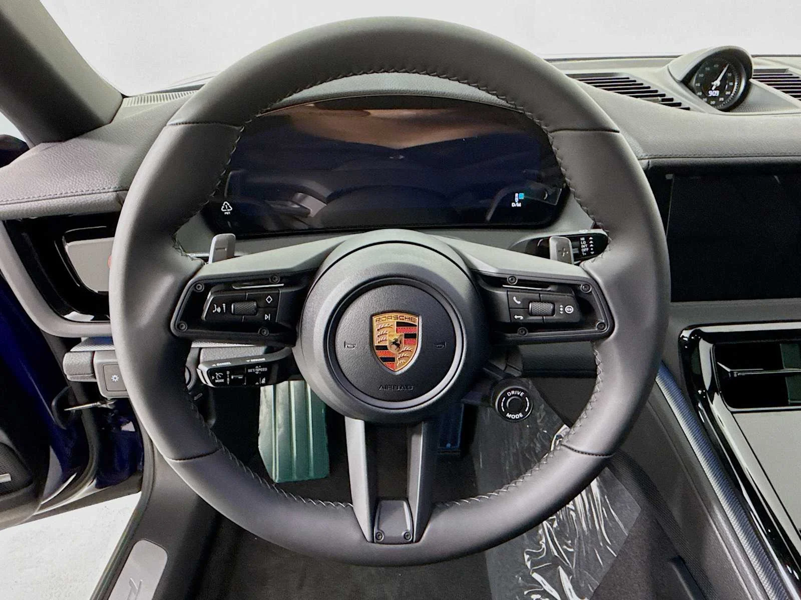 2026 Porsche Panamera 4 E-Hybrid - Photo 15