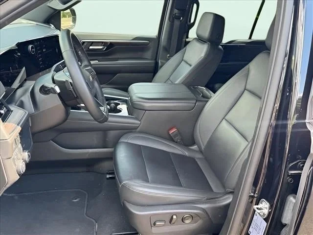 Used 2025 Black Chevrolet LT image 10