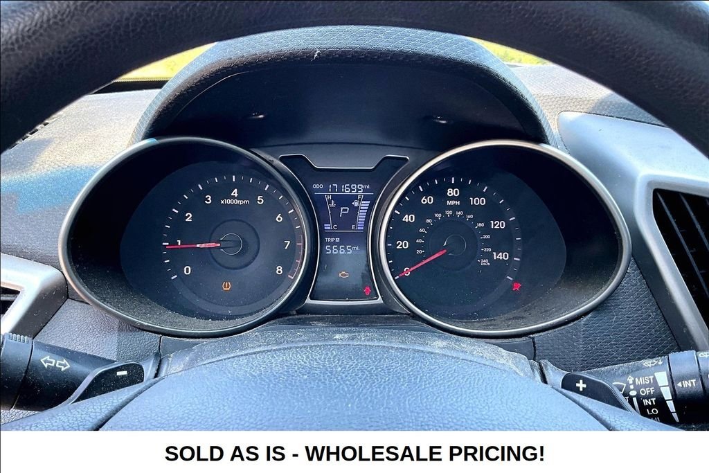 Used 2012 Black Hyundai Base image 13