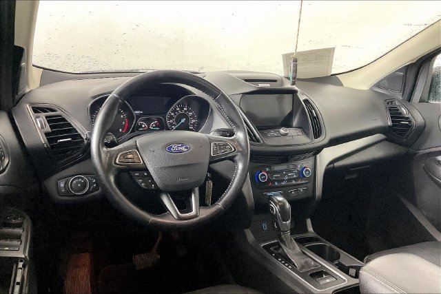 Used 2018 Gray Ford SEL image 3
