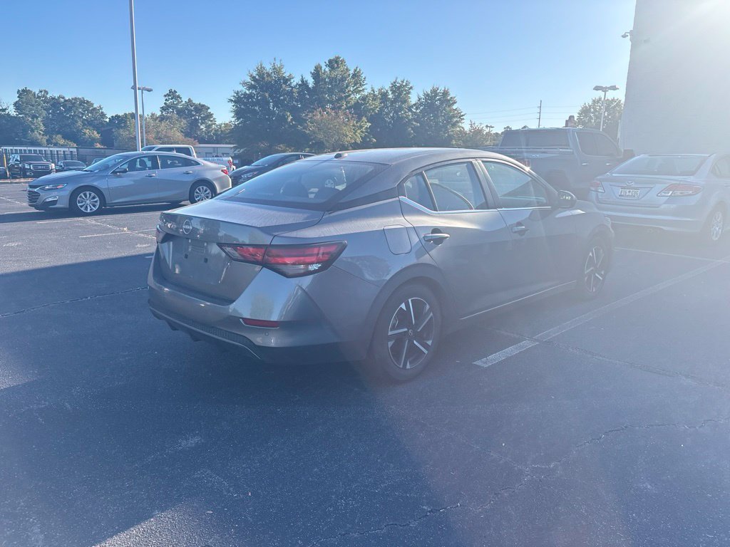Used 2025 Gray Nissan SV image 3